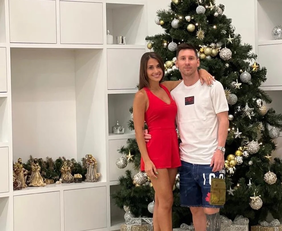 El Baile Navideño De Lionel Messi Y Antonela Rocuzzo - RedBoing